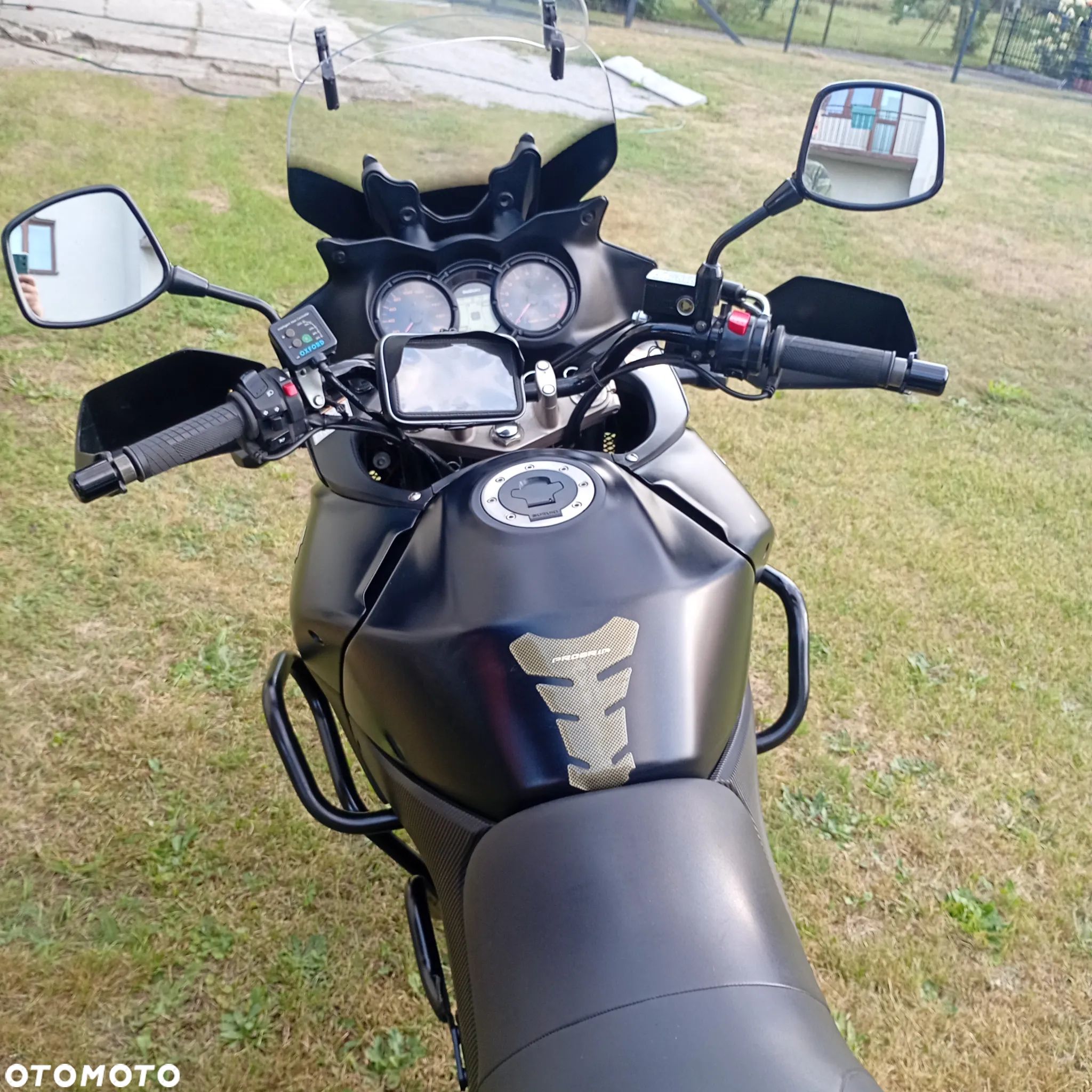 Suzuki DL - 8