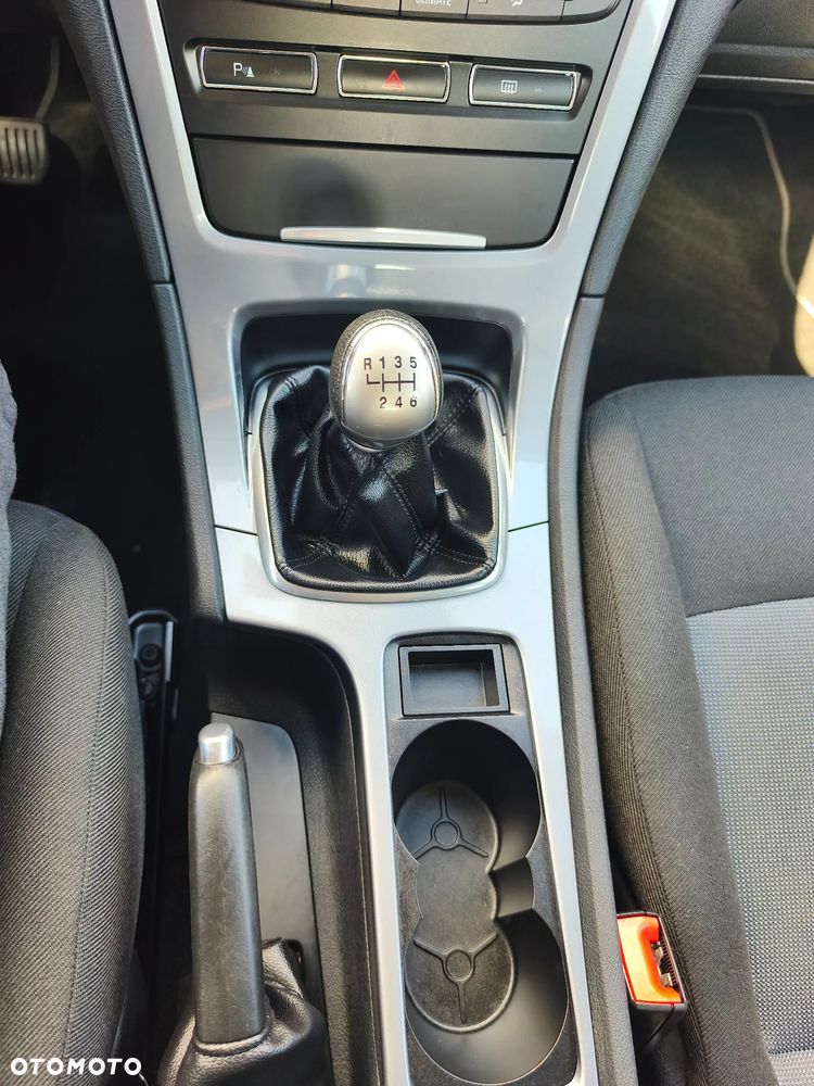 Ford Mondeo 1.6 TDCi Ambiente - 16