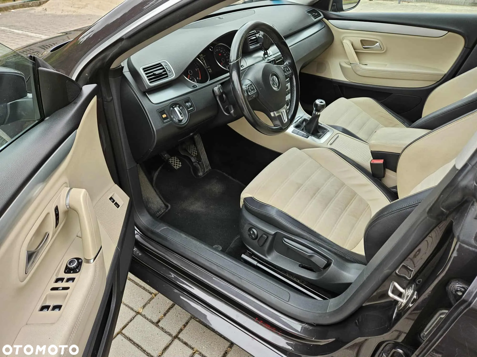 Volkswagen Passat CC - 12