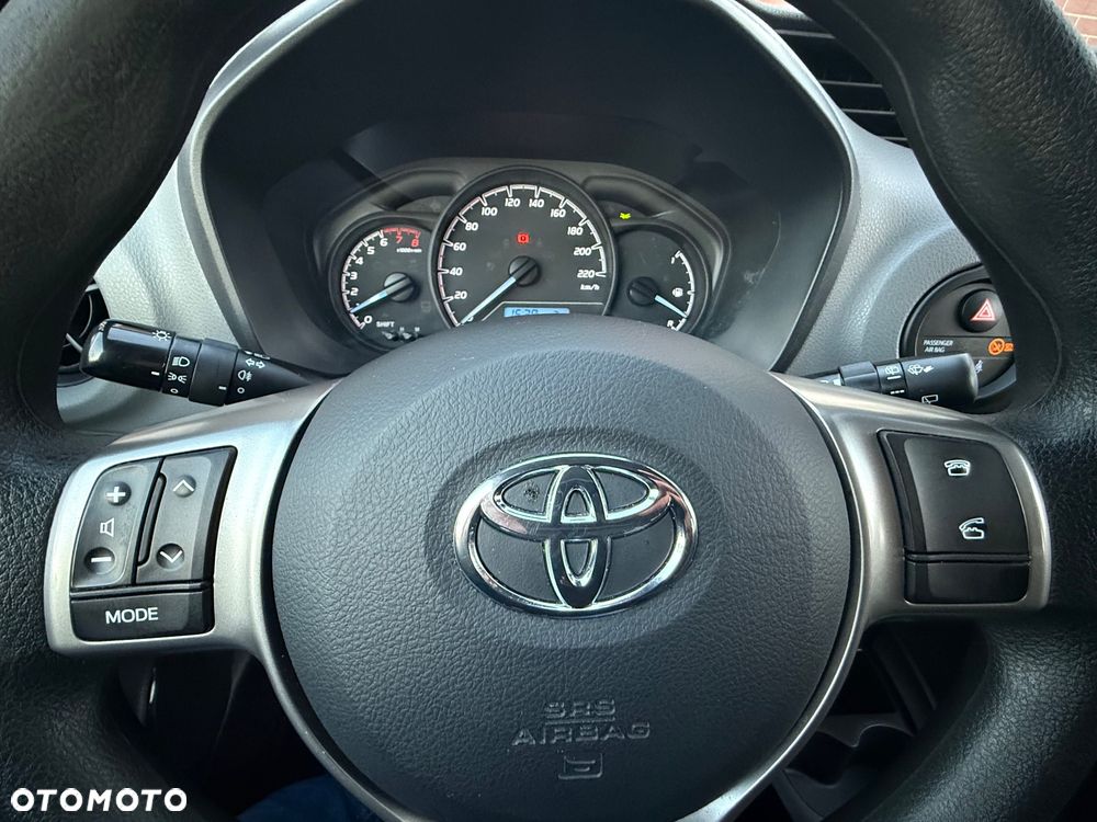 Toyota Yaris 1.0 Active - 23