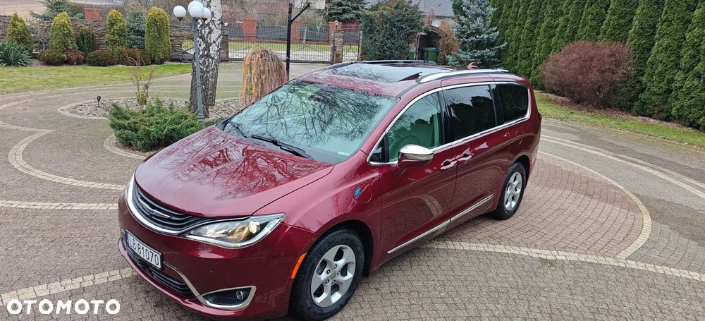 Chrysler Pacifica - 4