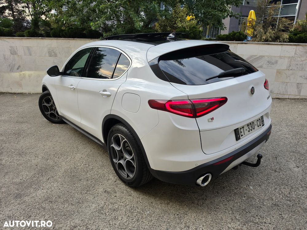 Alfa Romeo Stelvio - 5