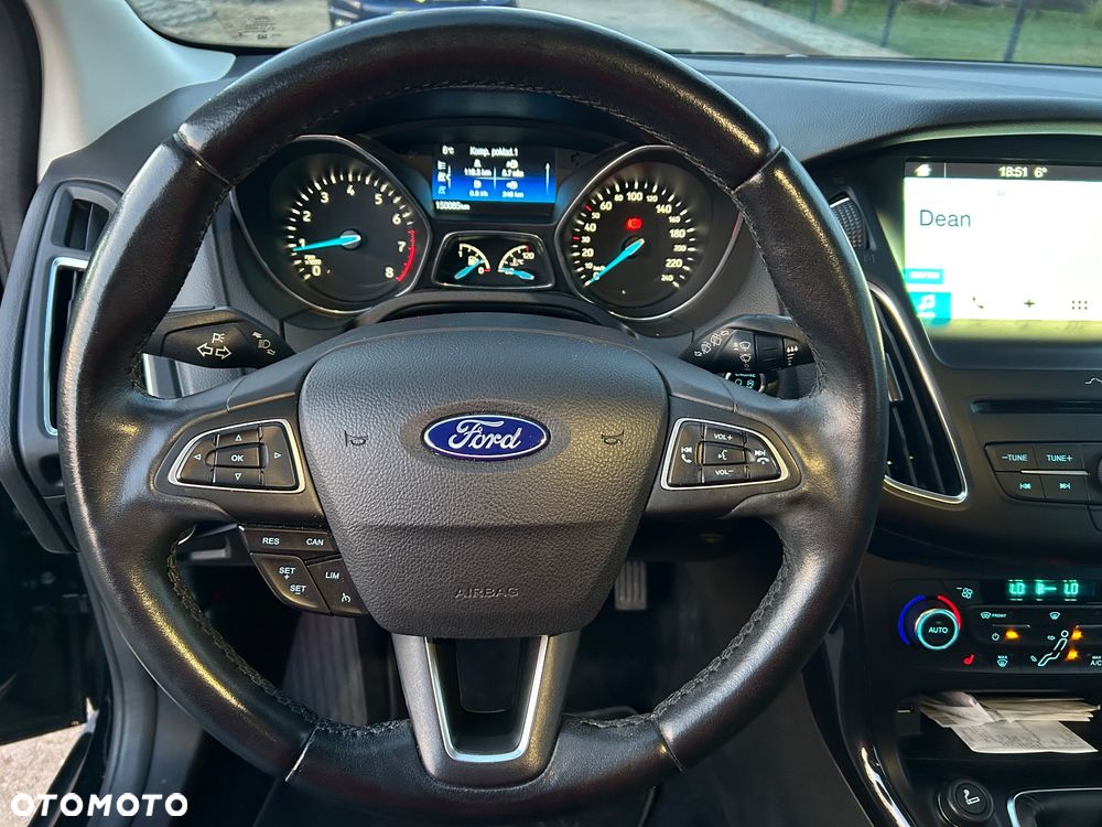 Ford Focus 1.0 EcoBoost Start-Stopp-System TITANIUM STYLE - 17