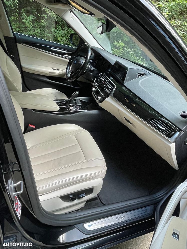 BMW Seria 5 520d xDrive AT - 9