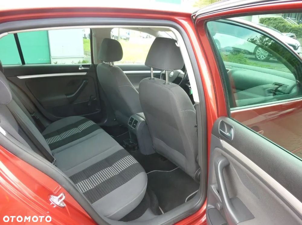 Volkswagen Golf 1.6 United - 10