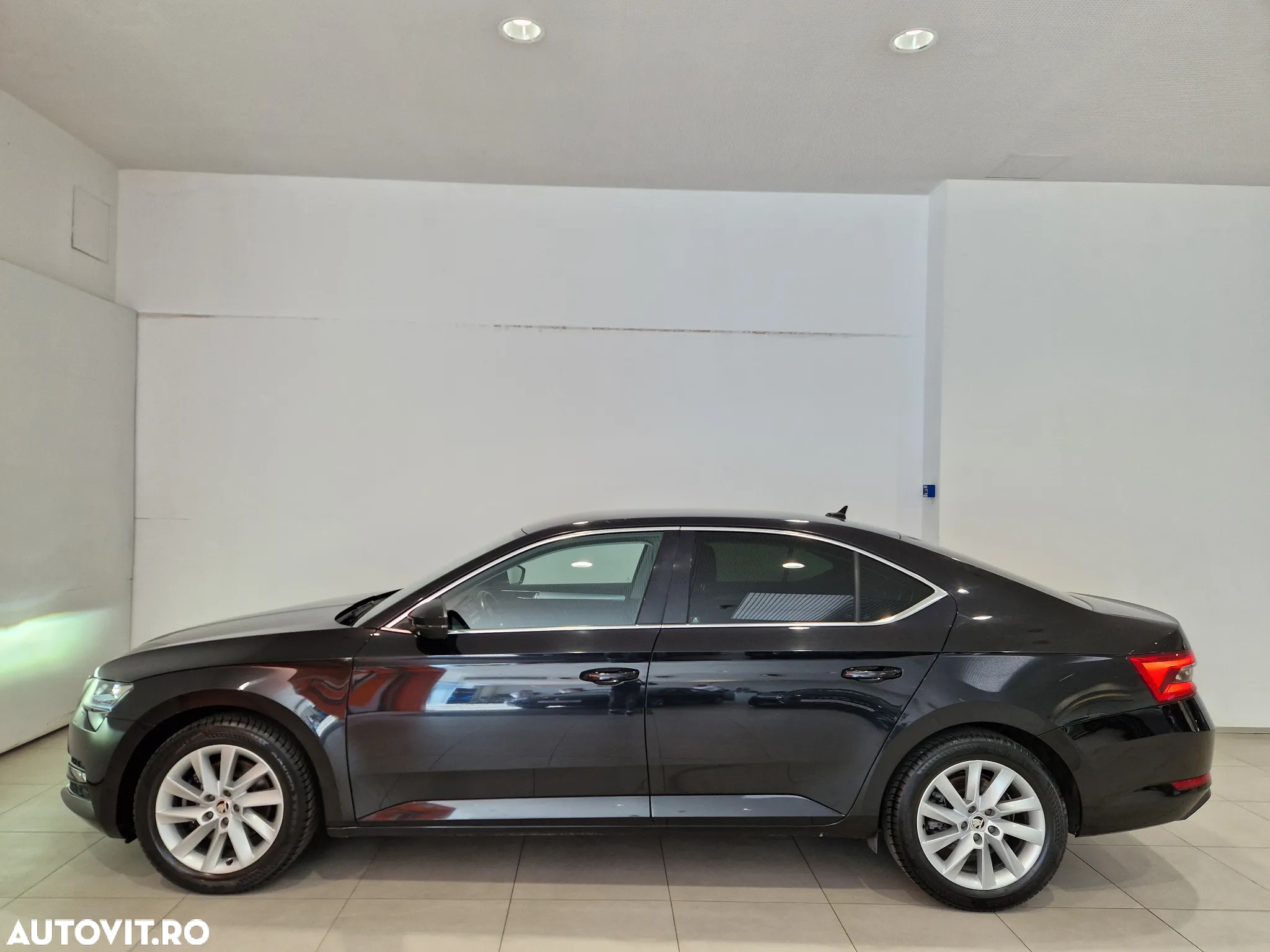 Skoda Superb - 2
