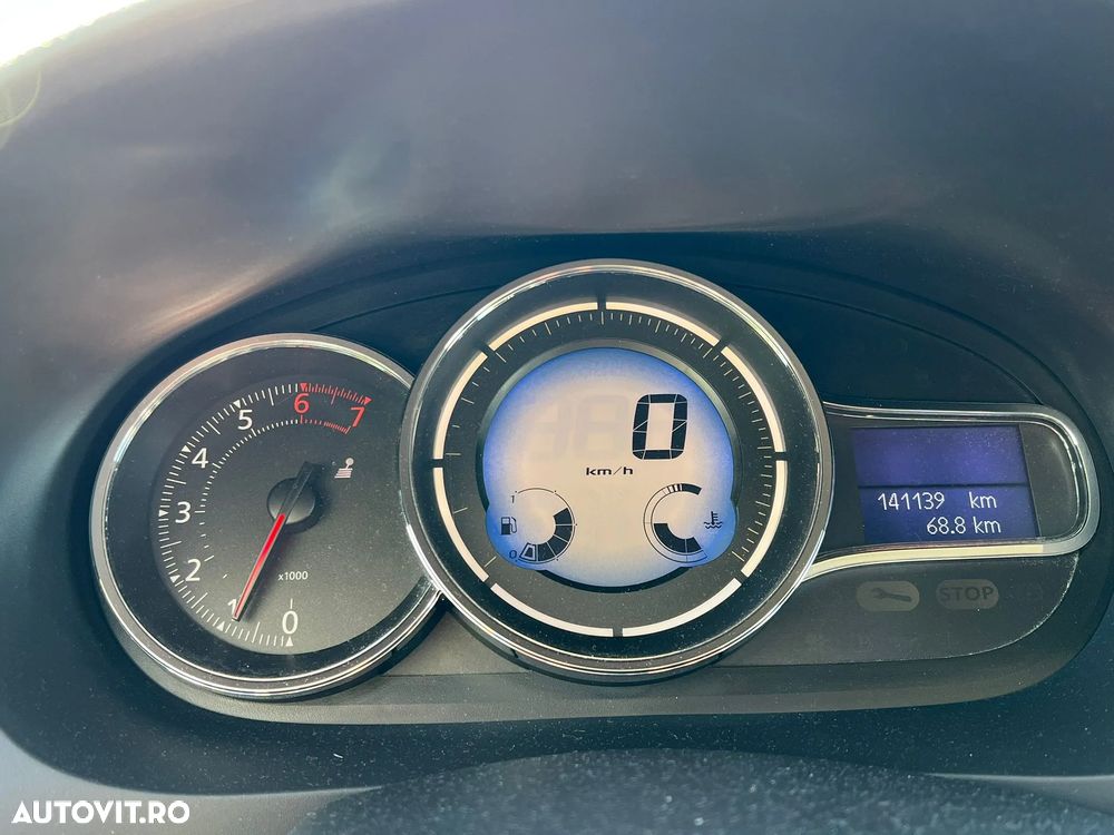 Renault Fluence 1.6 Dynamique - 7