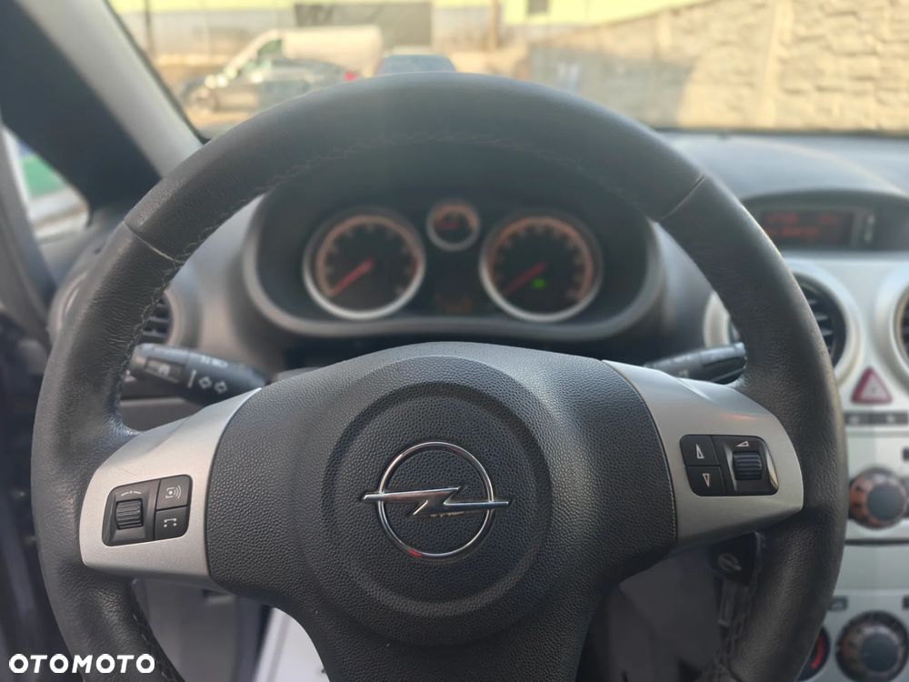 Opel Corsa 1.4 16V Innovation 110 Jahre - 19