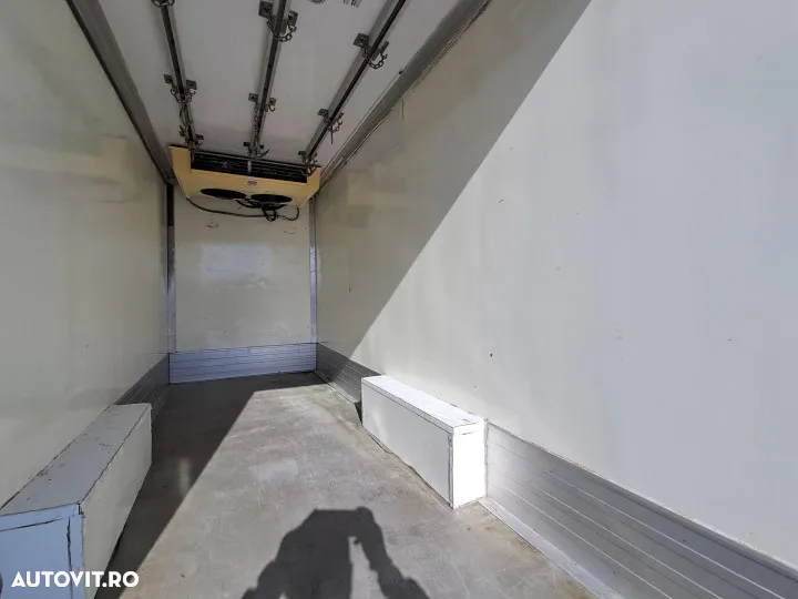 Iveco daily furgon 2.3d izoterm frigorific safkar - 7