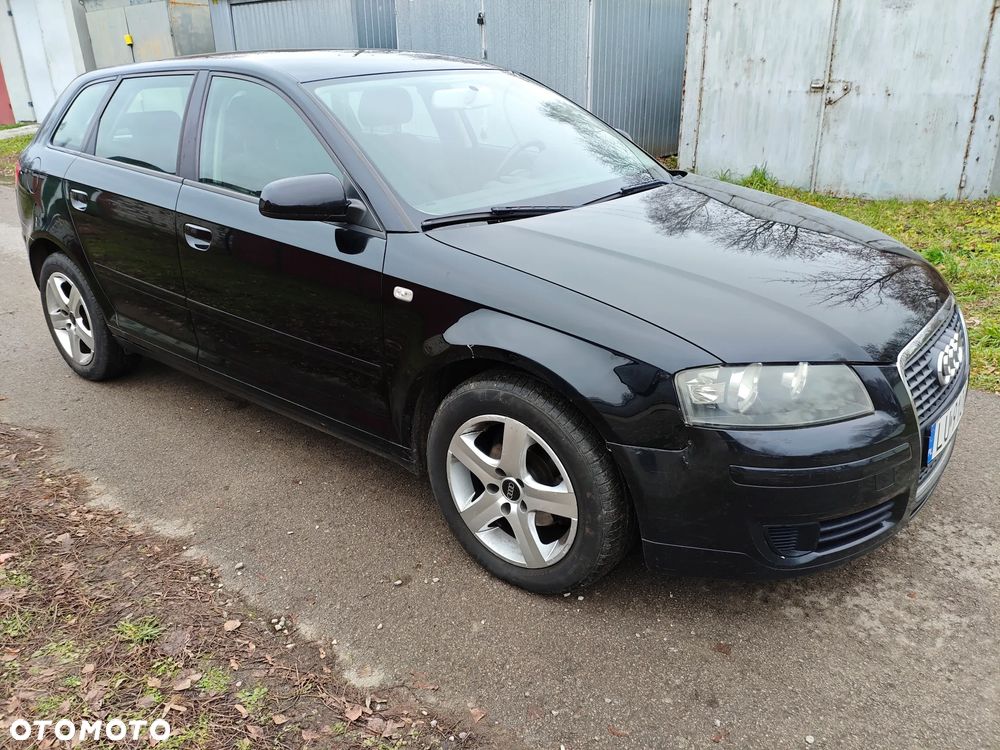 Audi A3 Sportback 1.6 FSI Attraction - 3