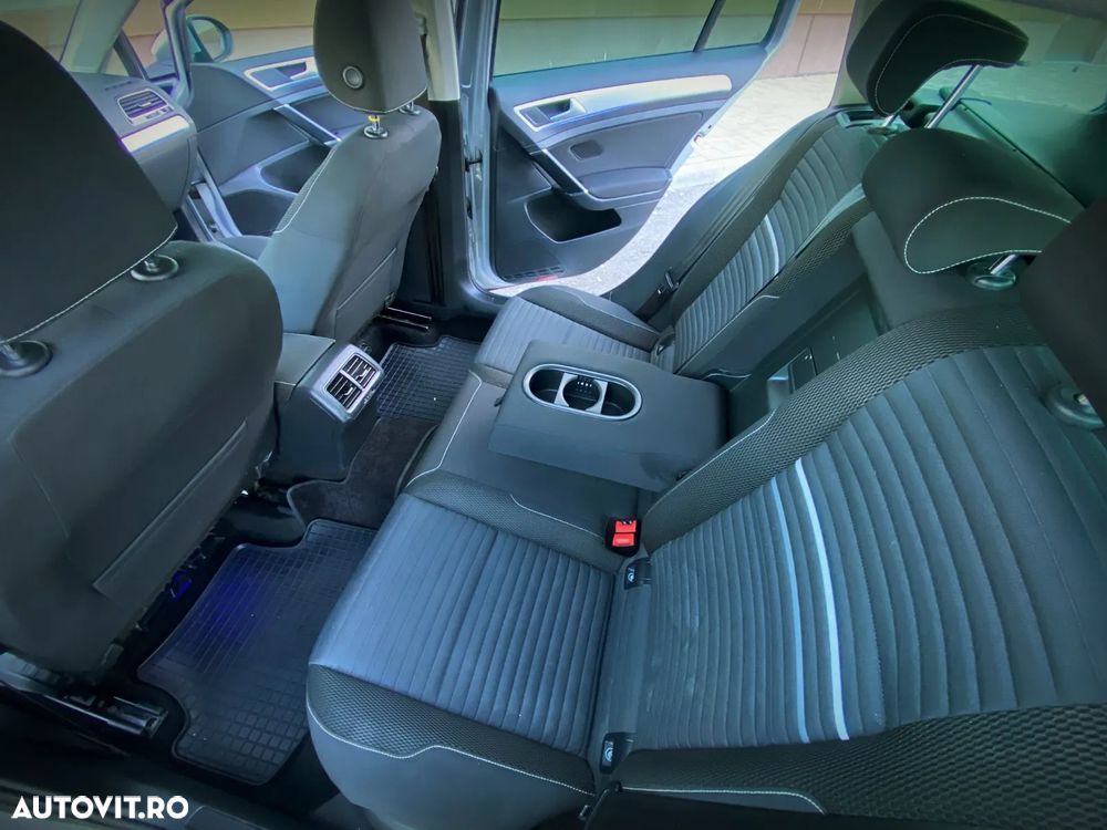 Volkswagen Golf 1.6 TDI DSG Join - 11