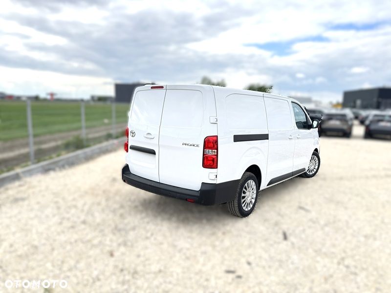 Toyota Proace Long - 3