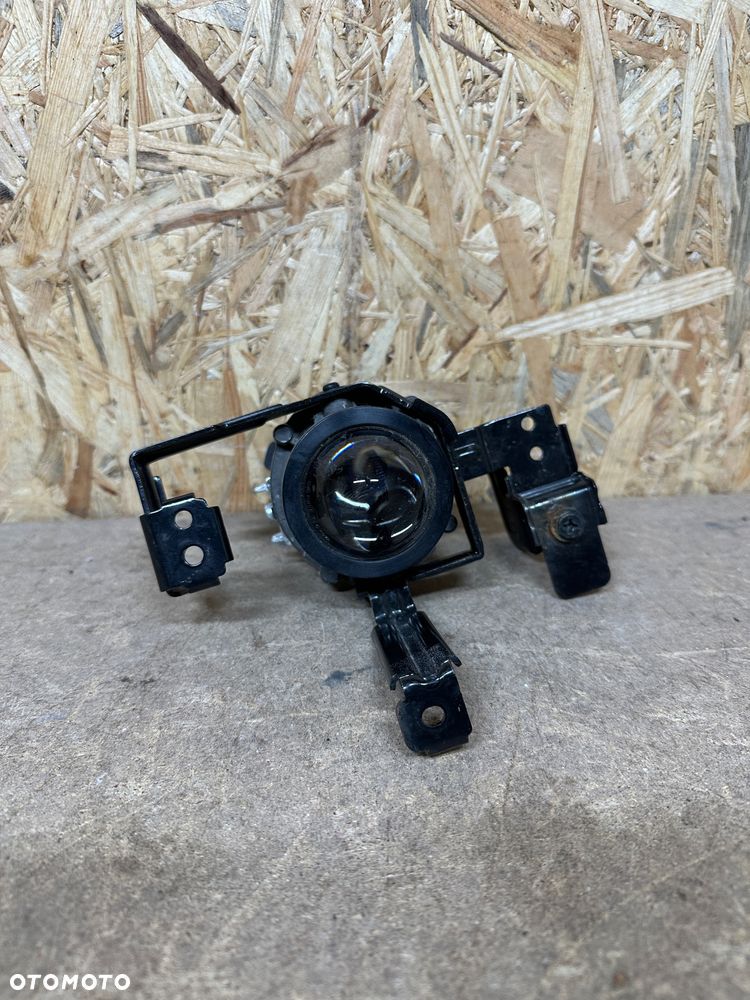 KIA X-CEED X CEED HALOGEN DRL LED PRAWY 2J7300 - 1