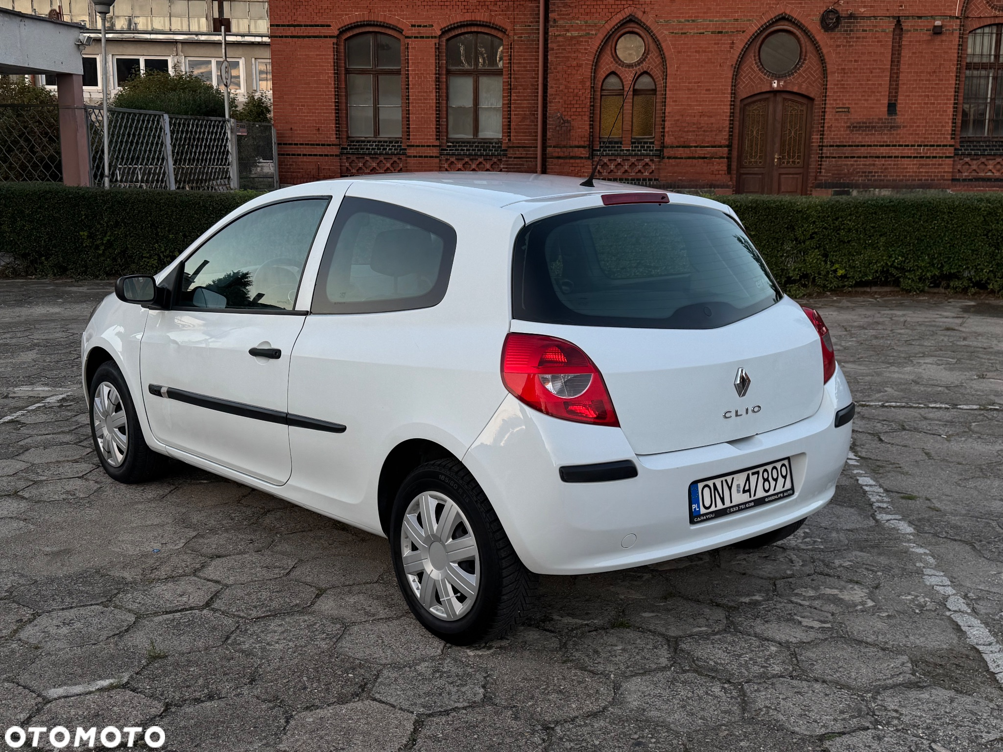 Renault Clio 1.5 dCi Alize - 5