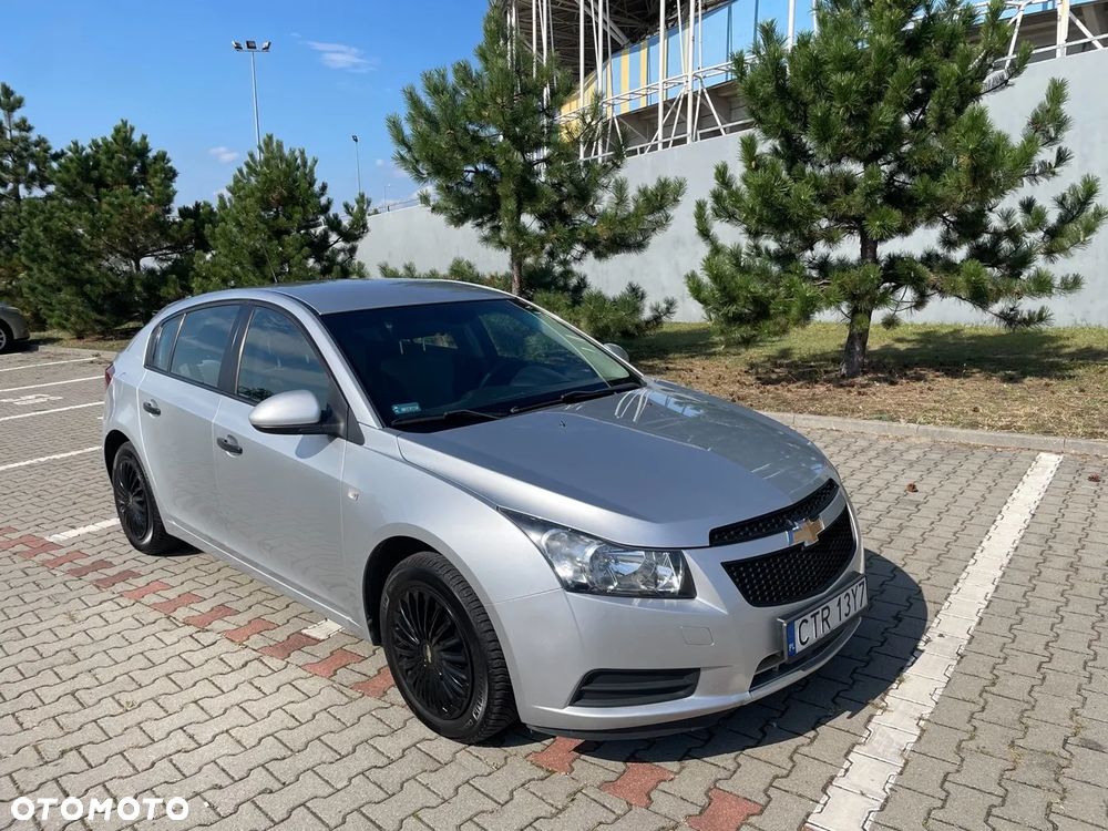 Chevrolet Cruze 1.6 LS - 11
