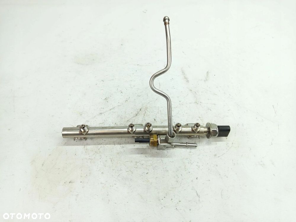 LISTWA WTRYSKOWA BMW E90 E80 E60 2.0 N43 7562474 - 3