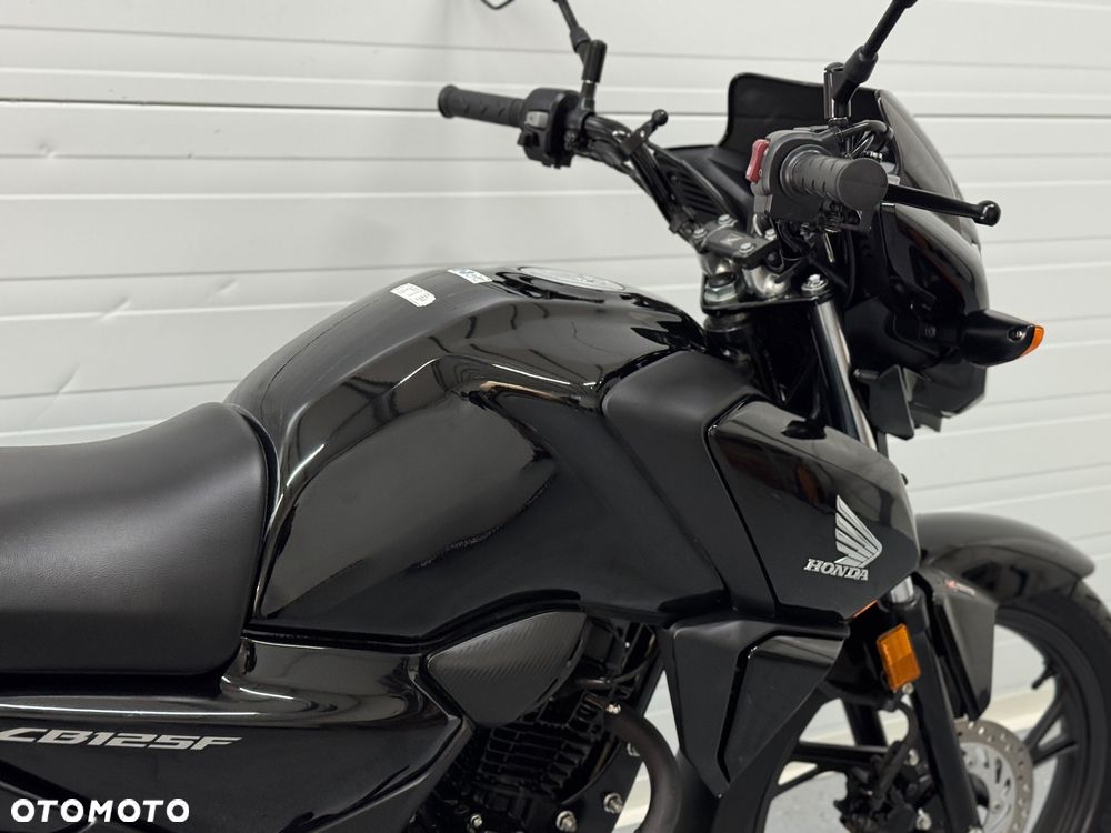 Honda CBF - 4