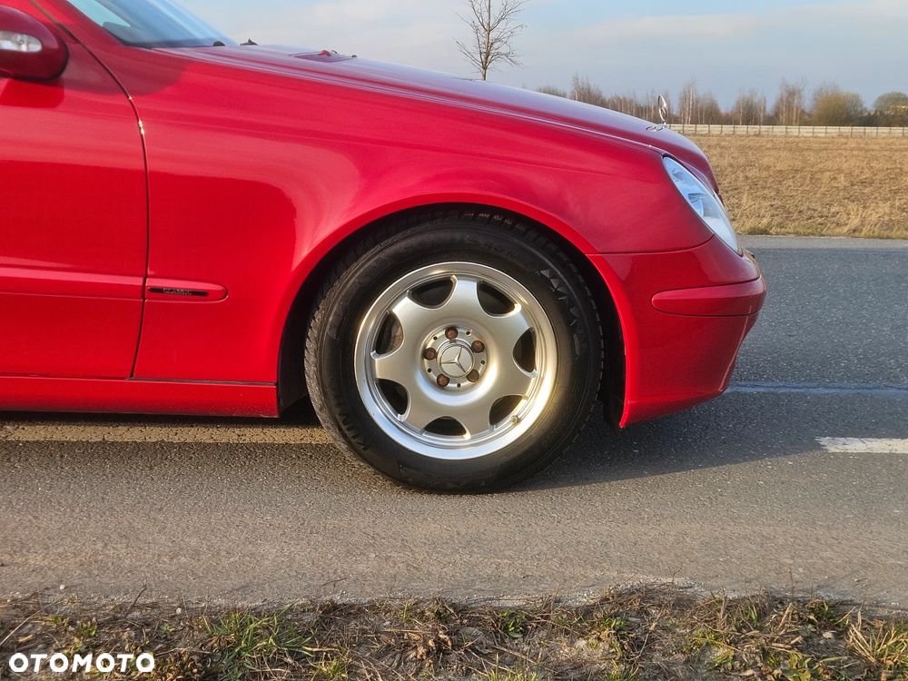 Mercedes-Benz Klasa E 320 Classic - 11