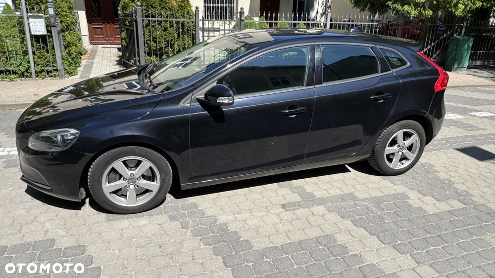 Volvo V40 D3 Kinetic - 23