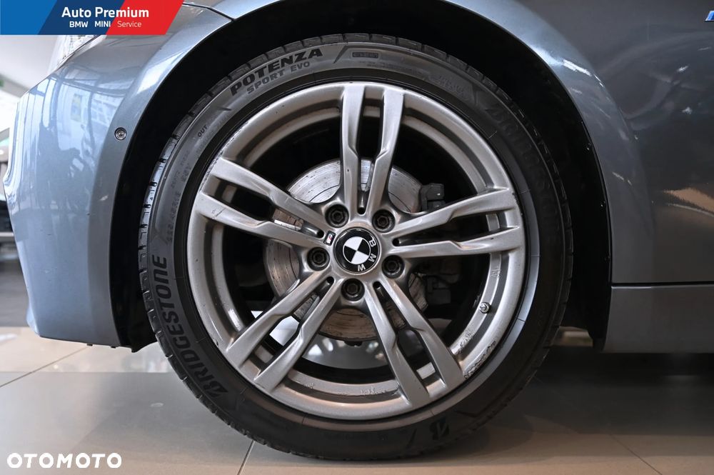 BMW Seria 3 320d xDrive - 24