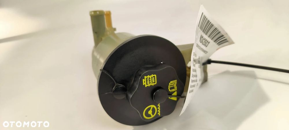 Zbiornik płynu wspomagania układu kierowniczego 4R33-3R700-AC Ford, Mustang V 2007, Kabriolet 4.0 - 2