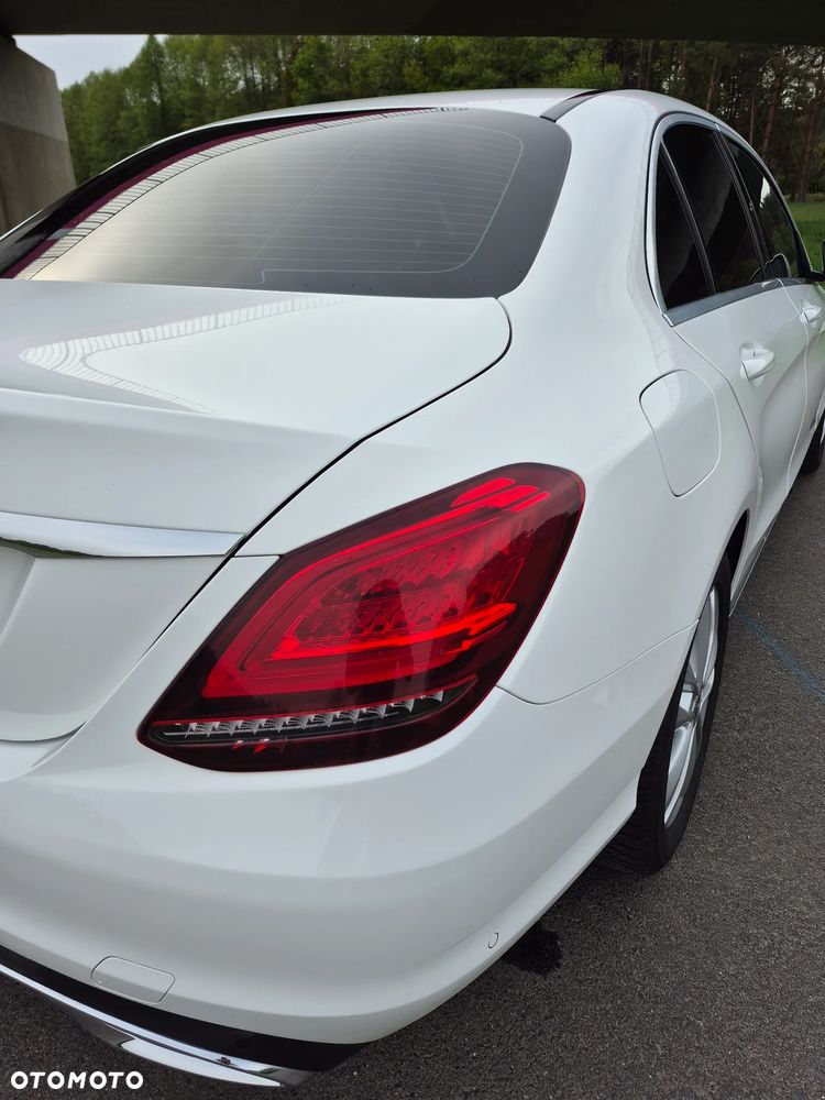 Mercedes-Benz Klasa C 220 d 4MATIC 9G-TRONIC - 16