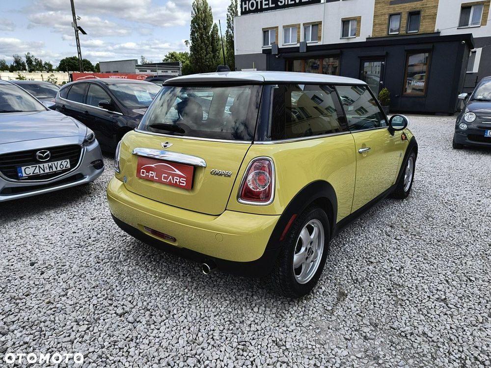 MINI Cooper Standard - 6