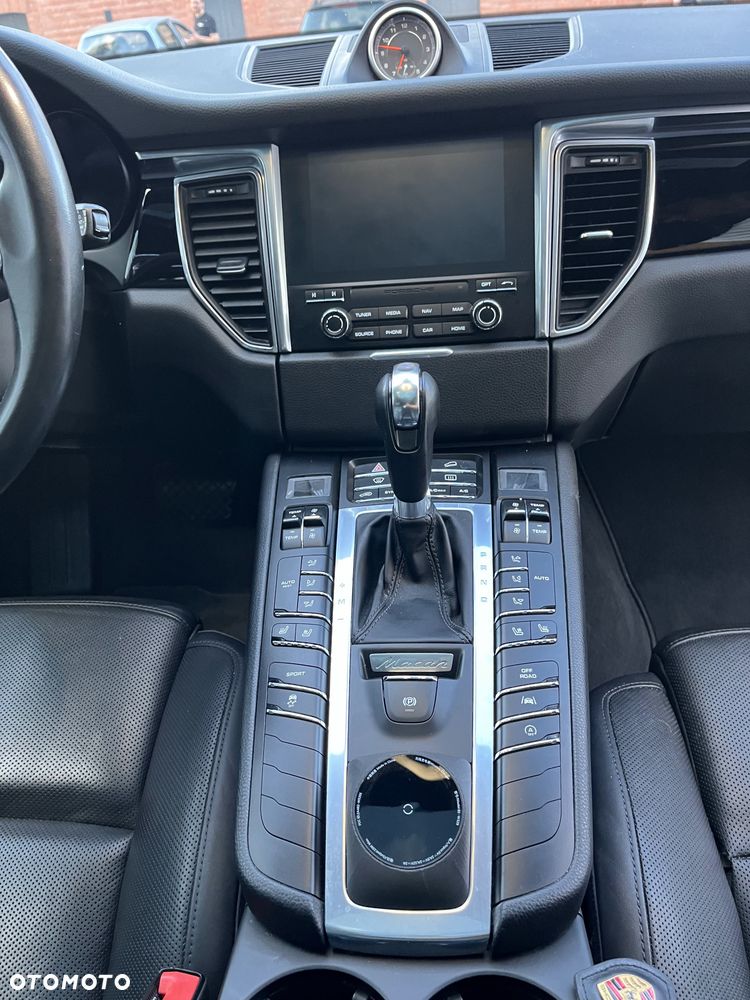 Porsche Macan S - 15