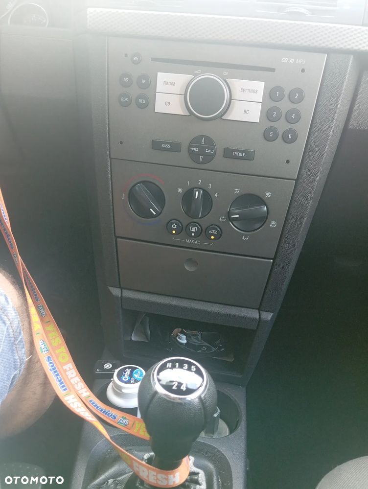 Opel Meriva - 11