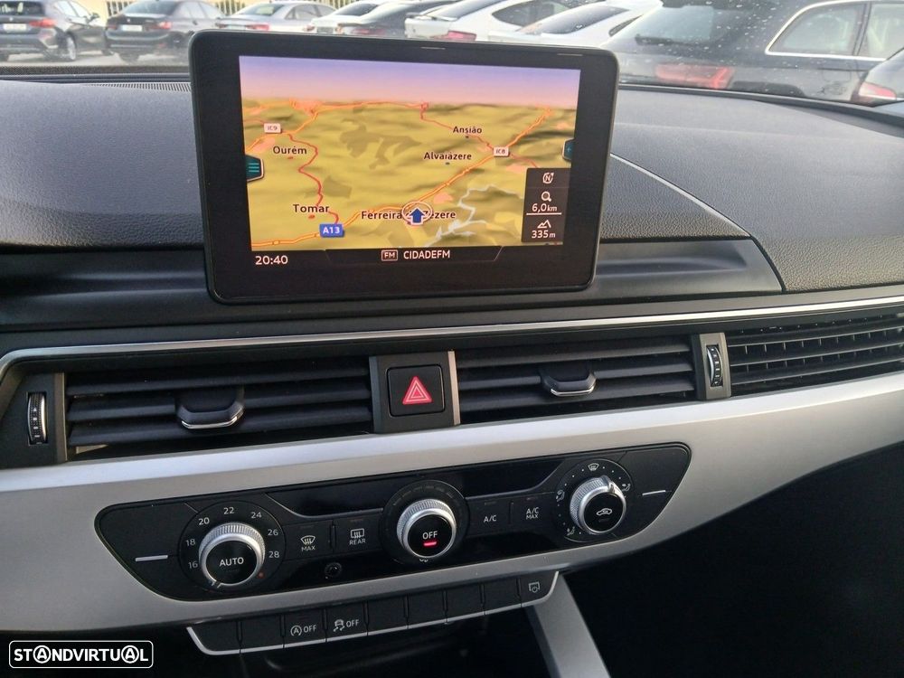 Audi A4 Avant 2.0 TDI S tronic - 24