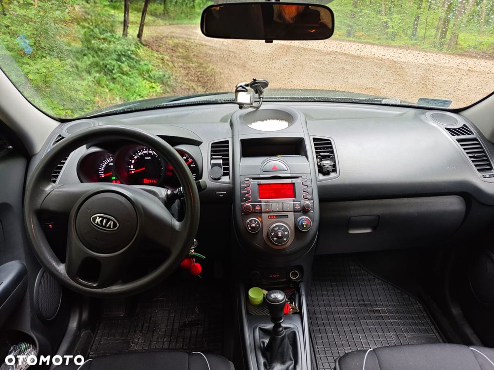 Kia Soul 1.6 L - 7
