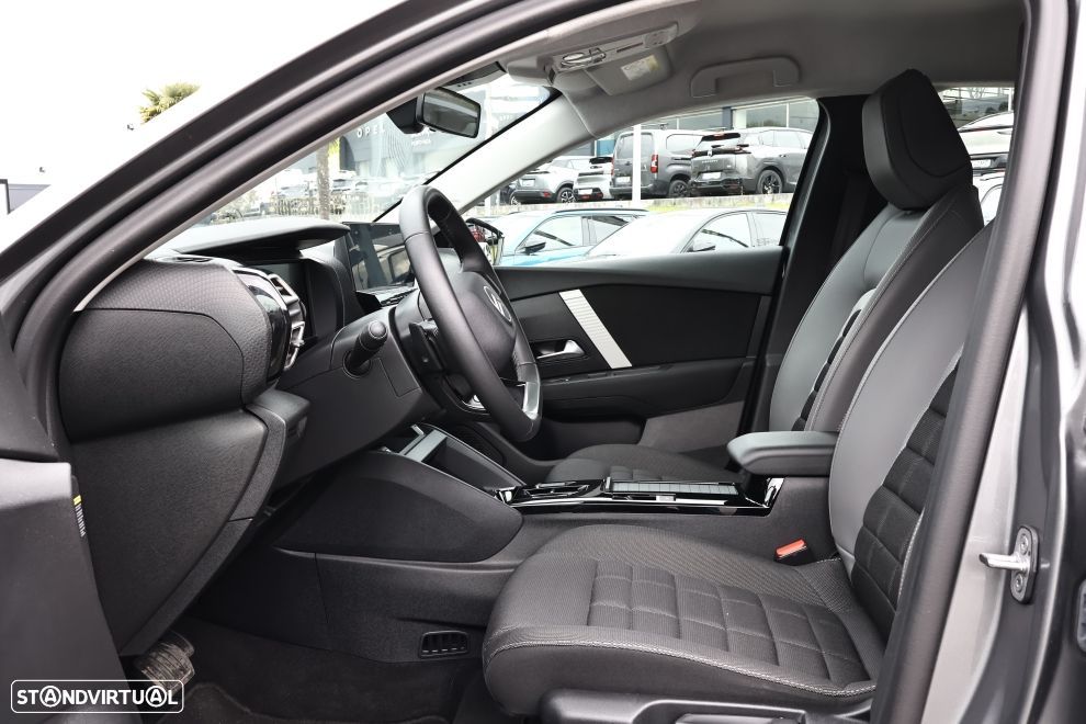 Citroën C4 1.2 Hybrid Plus e-DSC6 - 17