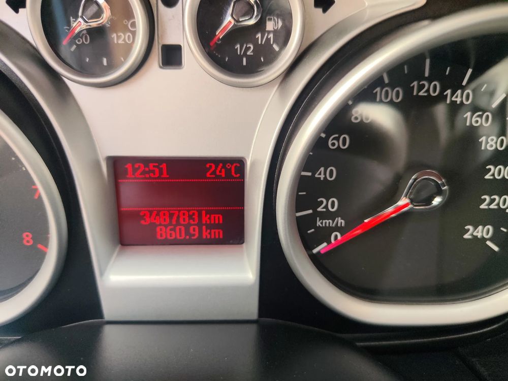 Ford Focus 1.6 16V Style - 12