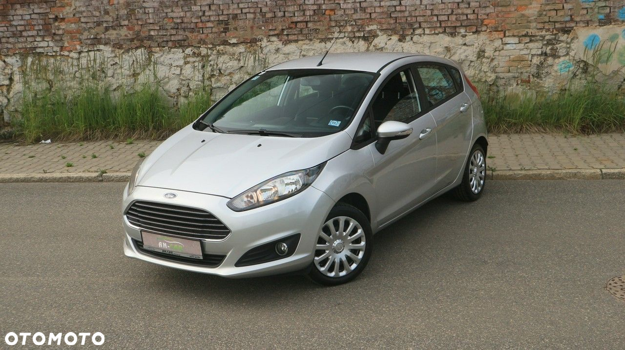 Ford Fiesta 1.25 Celebration - 40