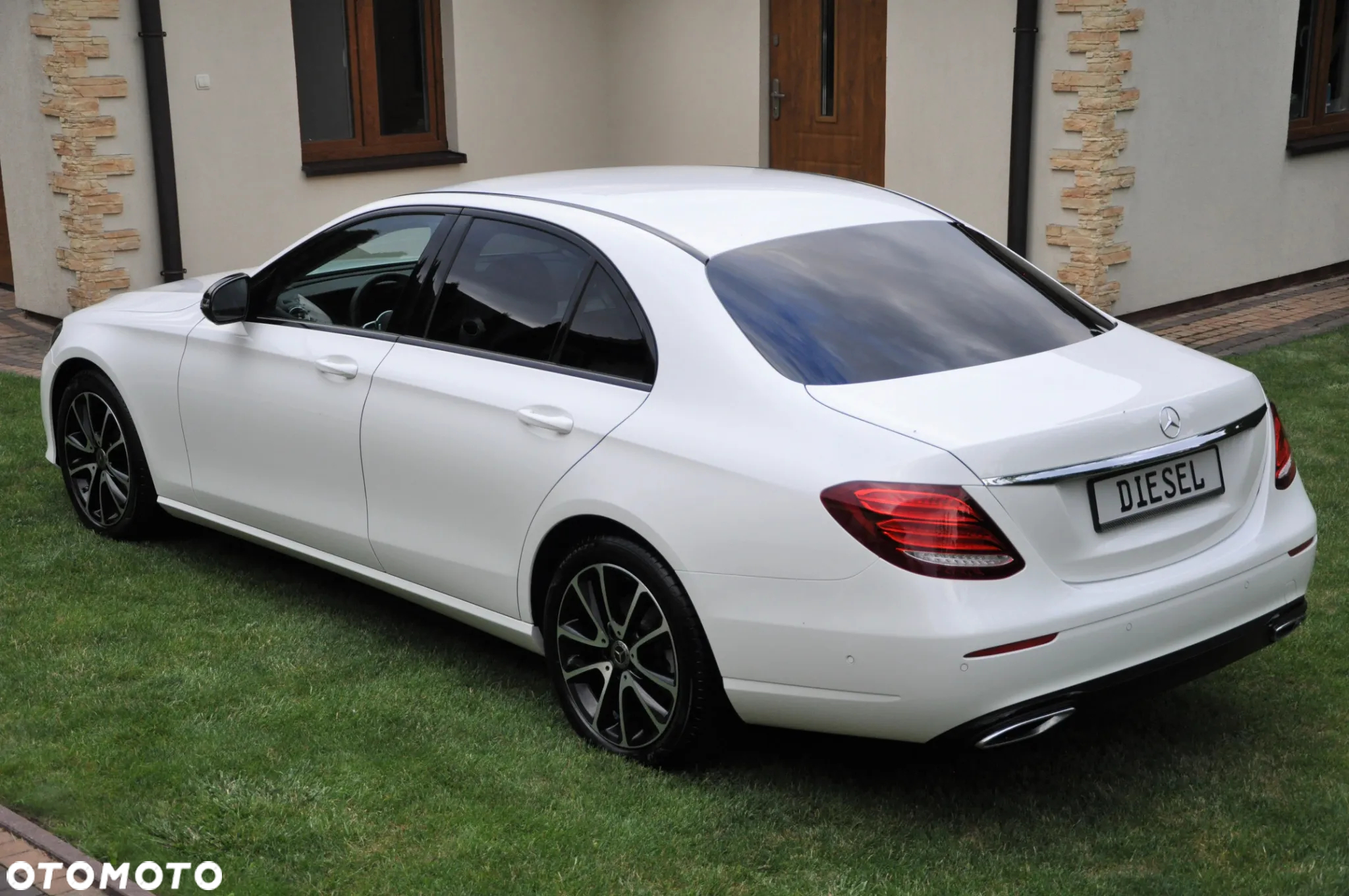 Mercedes-Benz Klasa E - 37