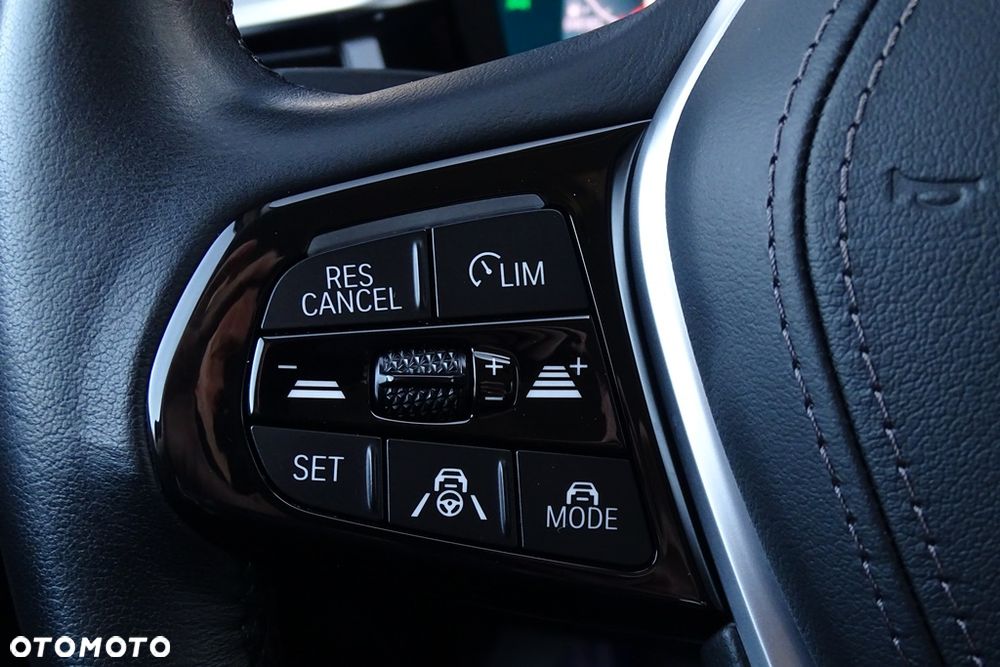 BMW Seria 5 530d mHEV Luxury Line sport - 34