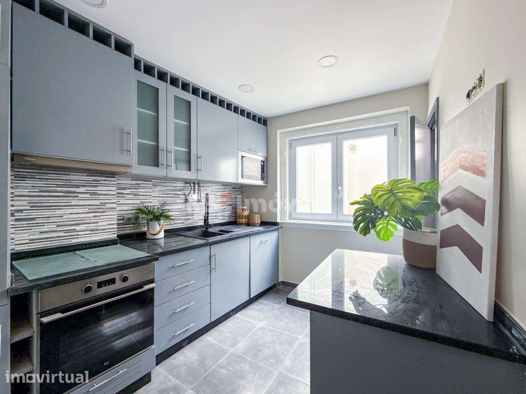 Apartamento Duplex T3, Remodelado c/ Terraço e Churrasqueira- Centr... - Grande imagem: 4/35