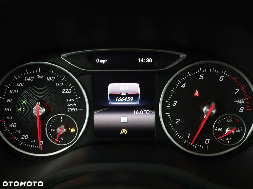 Mercedes-Benz Klasa B 180 Style - 22