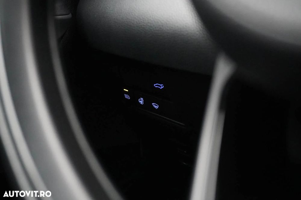 Toyota Yaris Cross 1.5 VVT-i HSD 4x4 Exclusive Adventure - 26