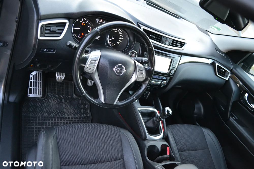 Nissan Qashqai 1.6 DIG-T Tekna - 31