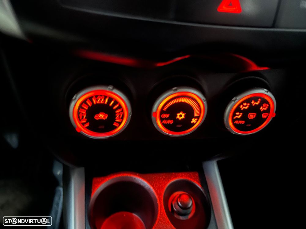 Mitsubishi ASX 1.6 Intense - 16