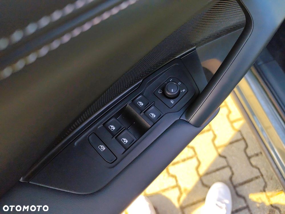 Volkswagen Tiguan - 12