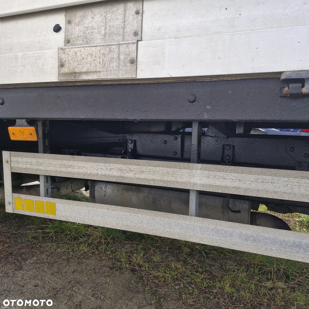 Mercedes-Benz VARIO 614 d - 9