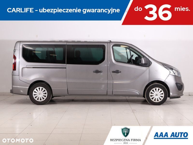 Opel Vivaro - 8