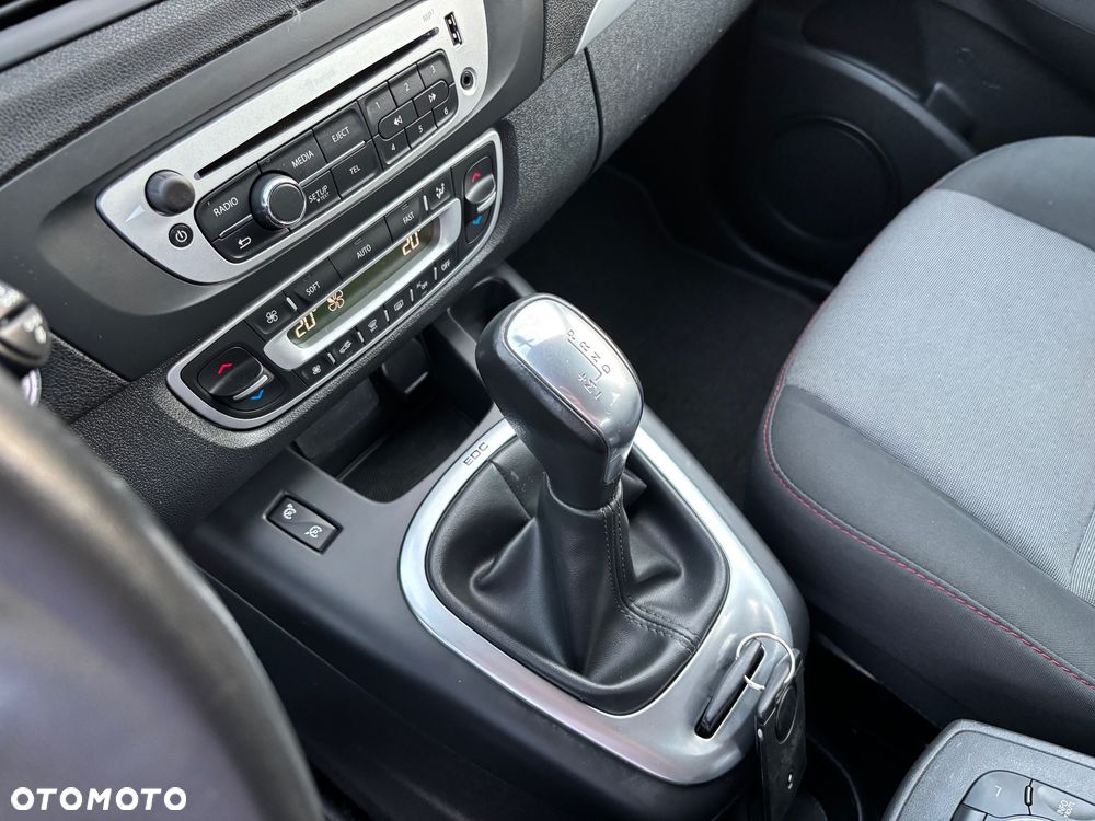 Renault Scenic - 16