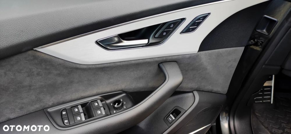 Audi Q8 50 TDI quattro tiptronic - 31