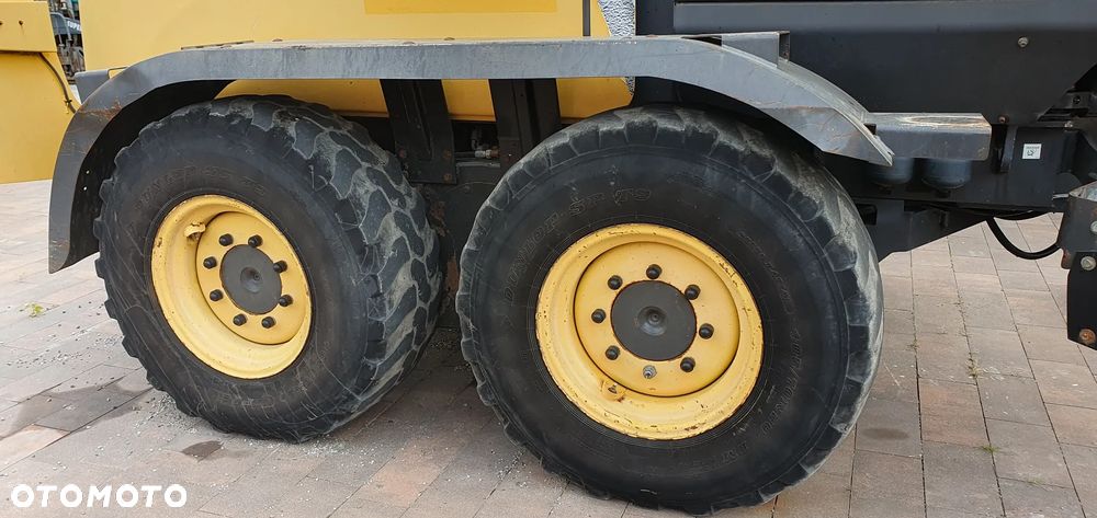 New Holland F106.7A - 26