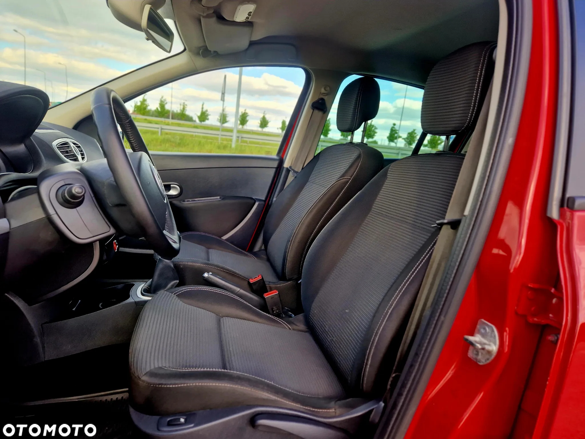 Renault Clio - 21
