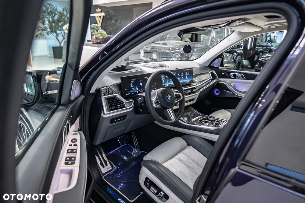BMW X5 M M60i xDrive - 24