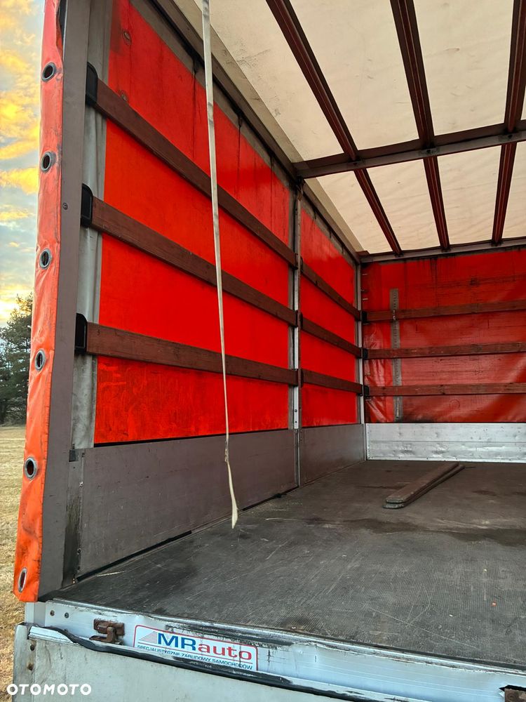 Mercedes-Benz SPRINTER - 20